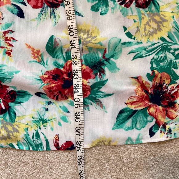 Beautiful matching set. Top and skirt Cool comfy rayon, crinkled material. Sz PM - Picture 16 of 16